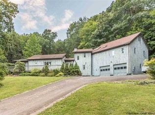 135 Shields Rd, Red Hook, NY 12571