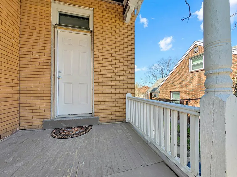 12 Carrick Ave #15210 — Photo 6