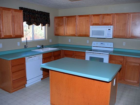 4th image of 10309 Vendaval Ave NW