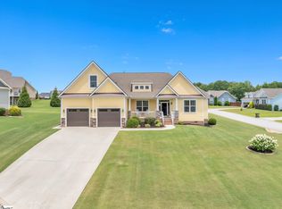 600 Snowshoe Ct, Travelers Rest, SC 29690