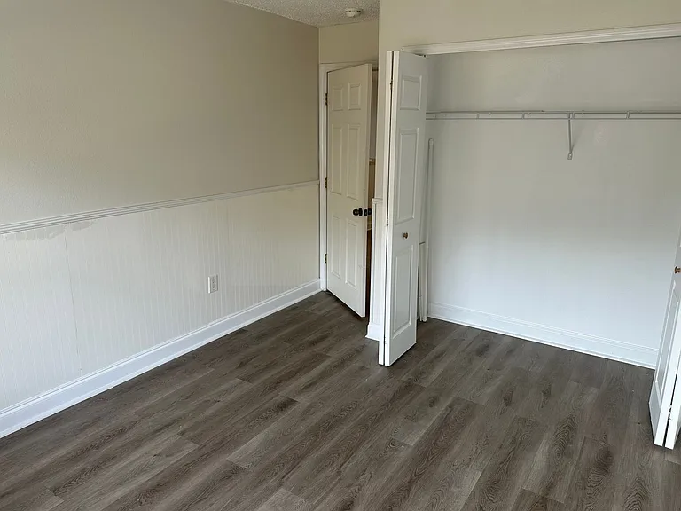 8824 Coral Palms Ct #B — Photo 17