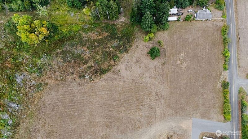 5th image of 235 Keasling Road