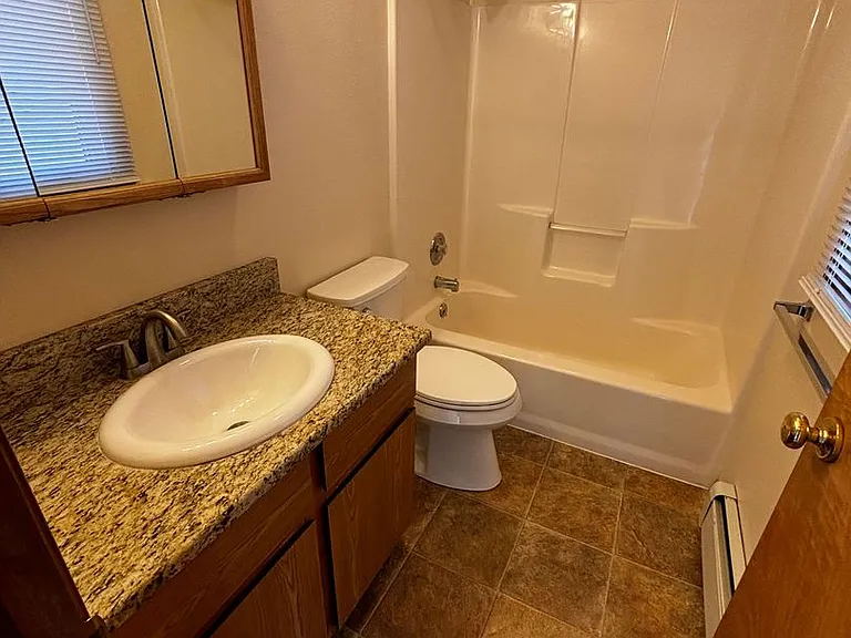 111 Tyler Way — Photo 3