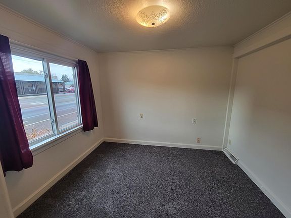 4th image of 2300 S Ave W