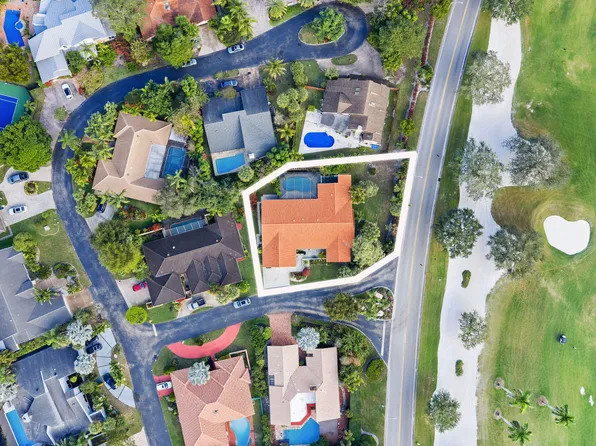 301 Jacaranda Drive, Plantation, FL 33324