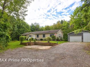 4587 Brown Rd, Vassar, MI 48768