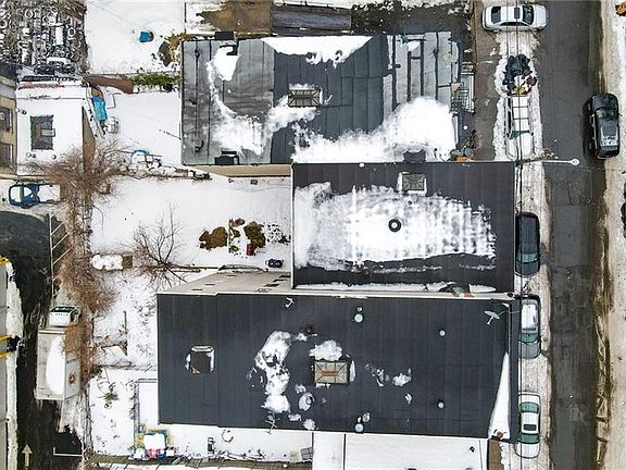5th image of 141 School St