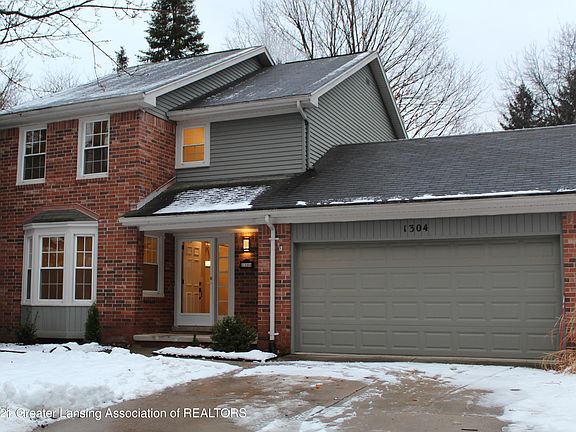 3rd image of 1304 Glenmeadow Ln #32