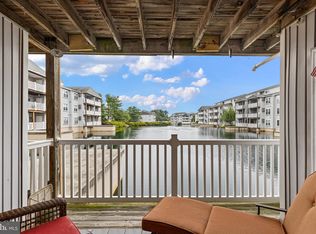 1701 Waters Edge Dr #102, Newark, DE 19702