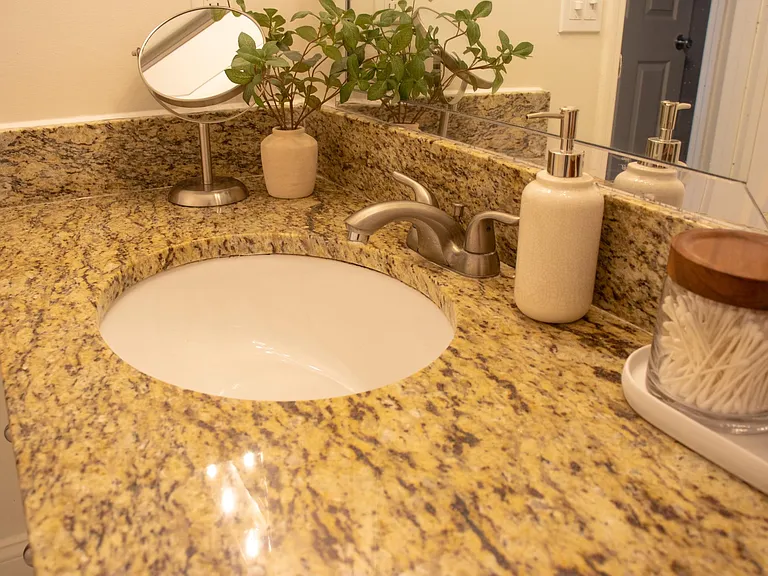 3315 Fairmont Dr #10 — Photo 8
