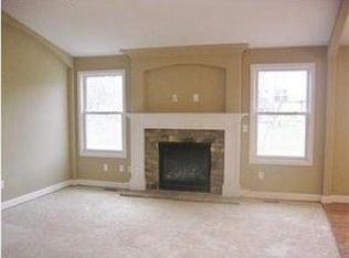 9502 W Lake Camelot Dr, Mapleton, IL 61547