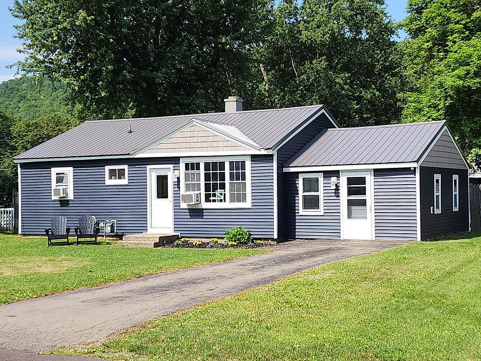1st image of 15 Catlin Dr