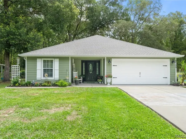 8755 S Great Oaks Dr, Floral City, FL 34436