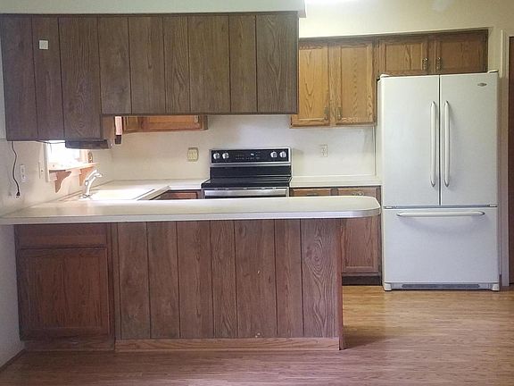 5th image of 518 Dutch Hill Dr