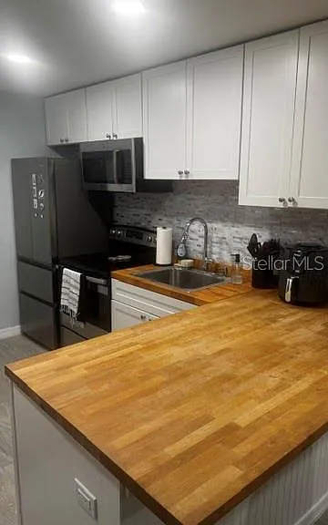 2808 W Azeele St #103 — Photo 2