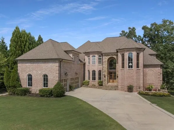 4166 Cumberland Point Dr, Gainesville, GA 30504