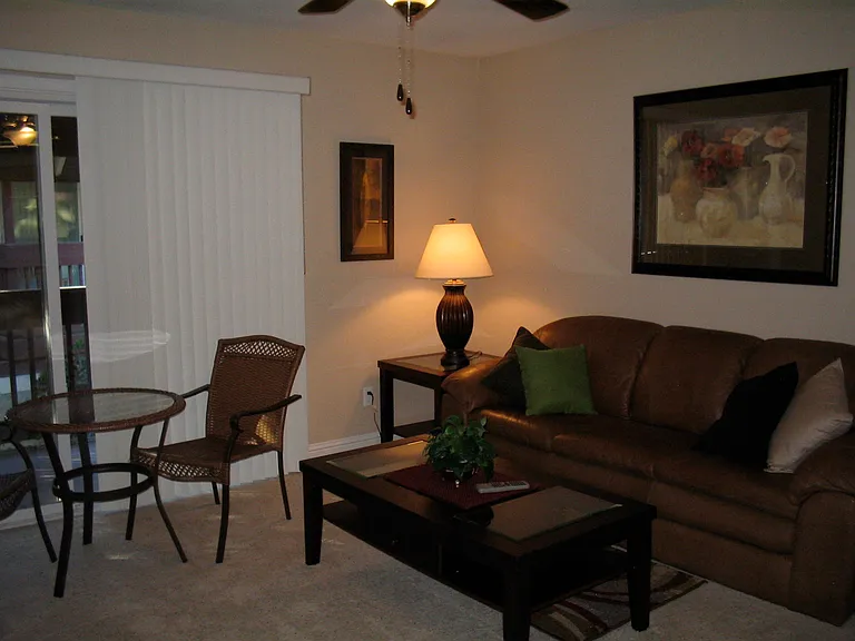 2909 E Huntington Blvd #202 — Photo 4