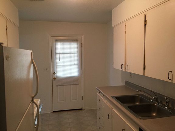 5th image of 11802 SW 91st Ave