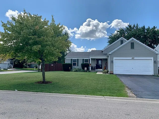 367 Katherine Dr photo 1
