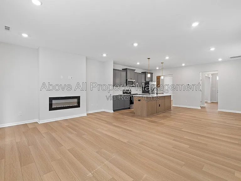 204 White Oak Garden Way — Photo 22