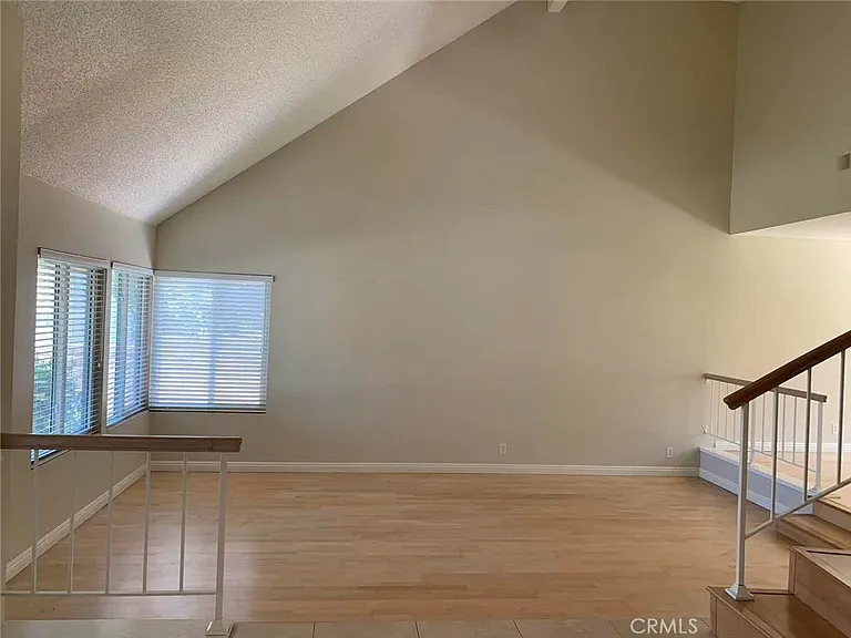 3400 Hawkwood Rd — Photo 5