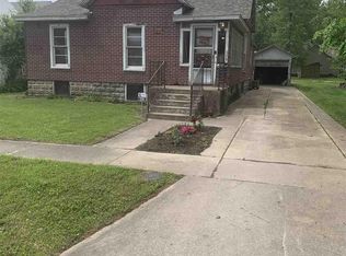 520 W 3rd St, Centralia, IL 62801