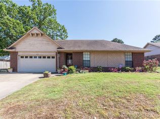 2403 Meadow Ln, Barling, AR 72923