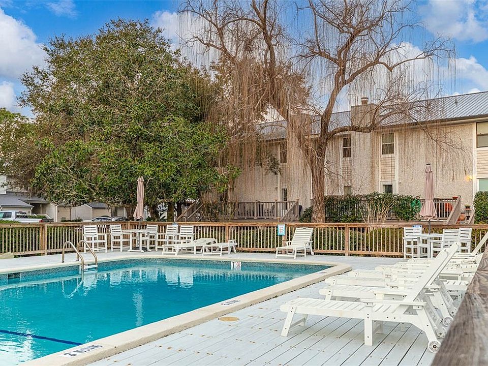 1st image of 1000 Sea Island Rd #34