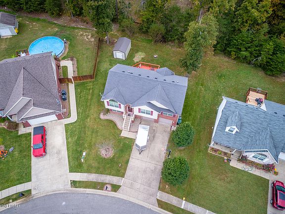3rd image of 311 Shady Glen Cir