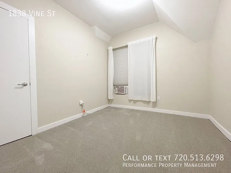 1838 Vine St — Photo 21