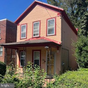 1014 48th St NE, Washington, DC, 20019