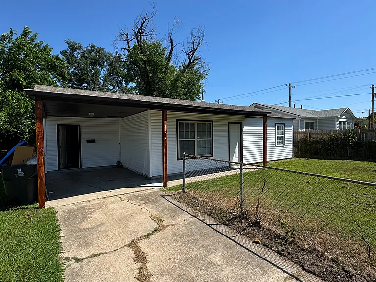 4109 W Albert Pike Ave — Photo 1
