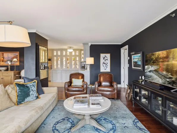1225 Lasalle Ave APT 1804, Minneapolis, MN 55403