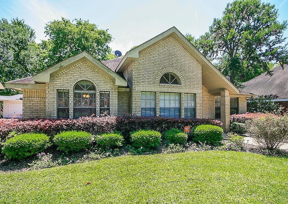 1st image of 3534 Mesquite Dr