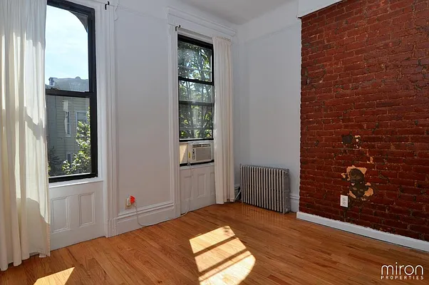 Rented by Miron Properties | media 18