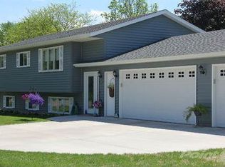 615 Bugbee Ave, Wausau, WI 54401