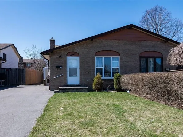 7 McDougall Dr, Thorold, ON L2V 4C4