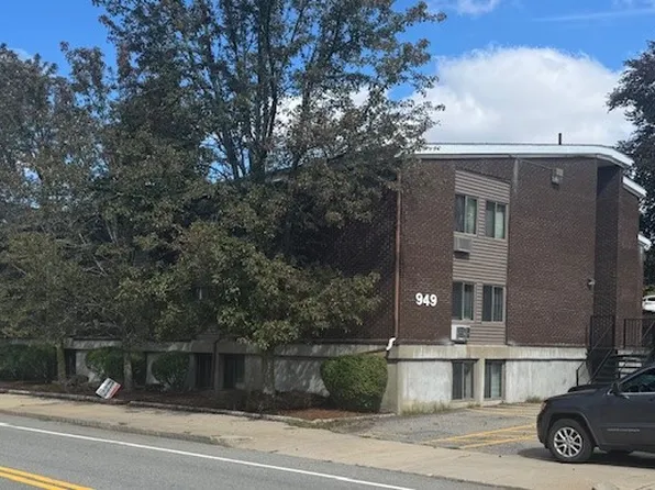 949 Main St, Woburn, MA