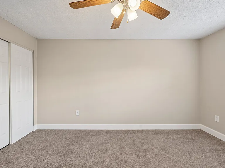 The Park at Chesterfield Apartment Homes — Photo 25