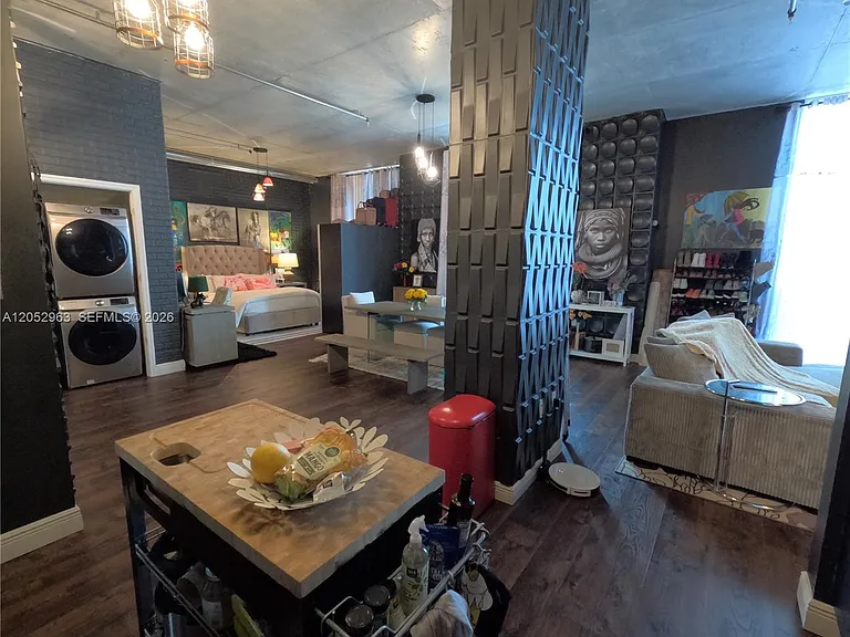 2100 Van Buren St #222 — Photo 16