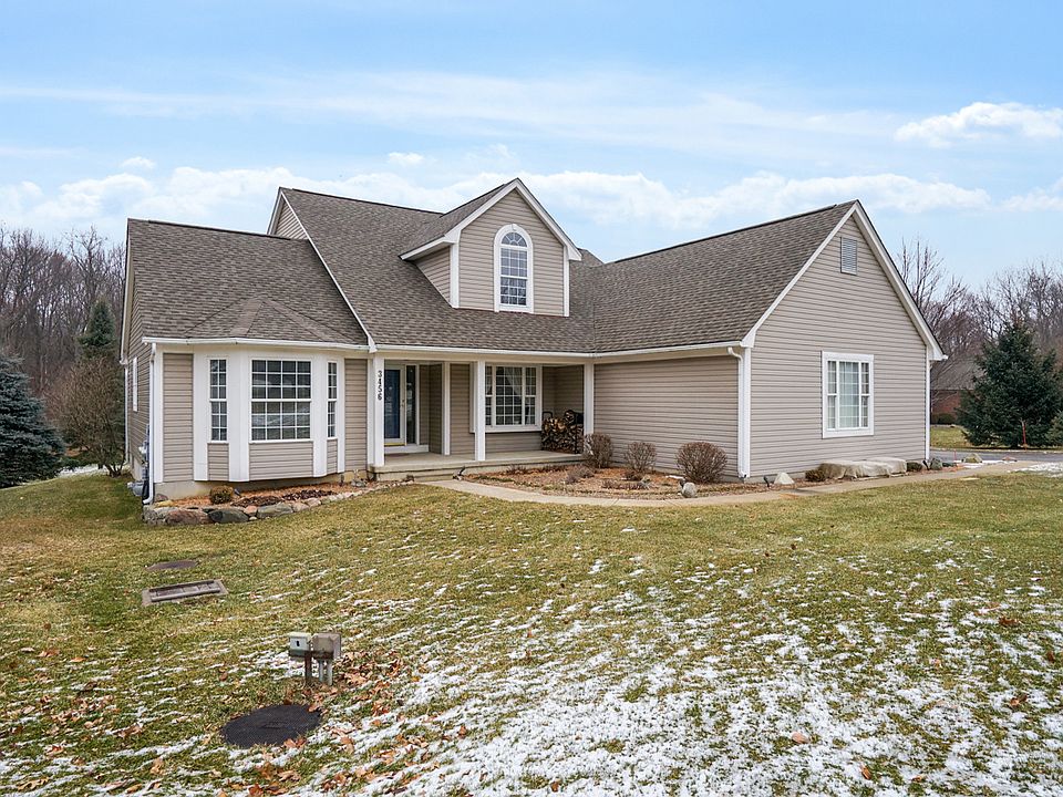 Located on Great Lot in Sub