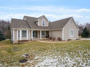 3456 Park Island Dr, Oxford, MI 48371