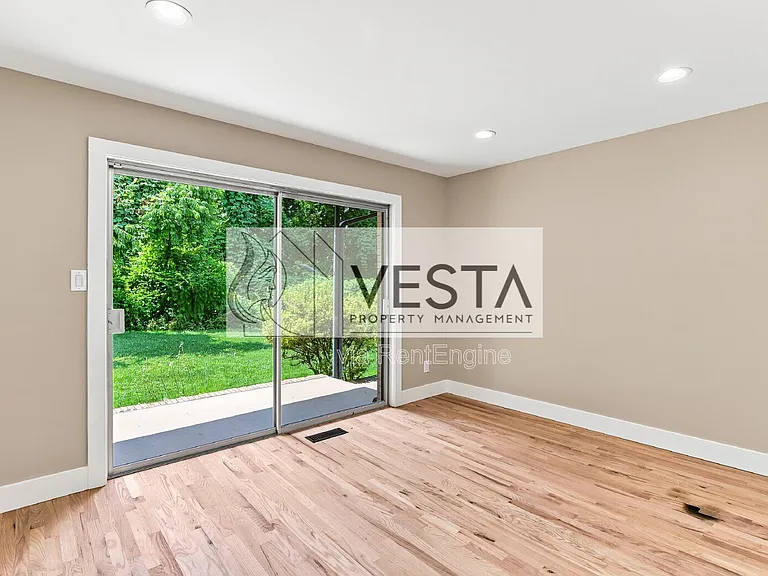 149 Oakdale Rd — Photo 14