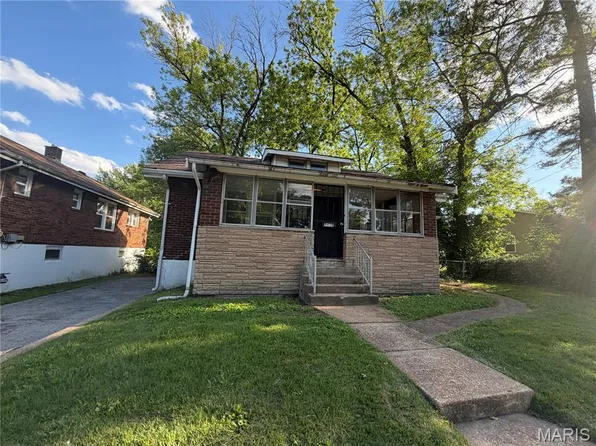 9450 Baltimore Ave, Saint Louis, MO 63114