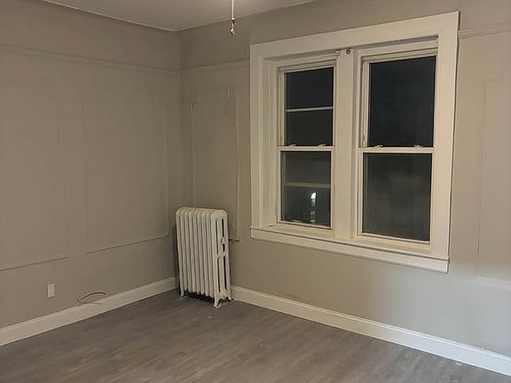 4th image of 67-28 78th St #4