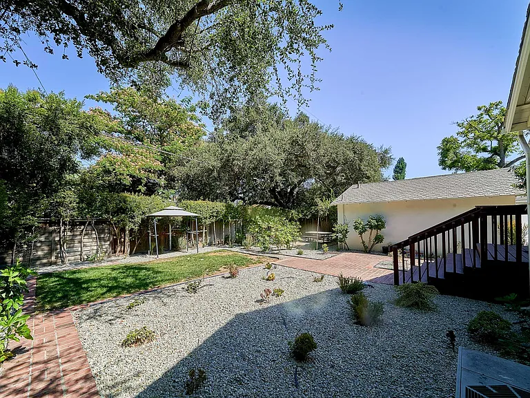 4820 Hampton Rd — Photo 52