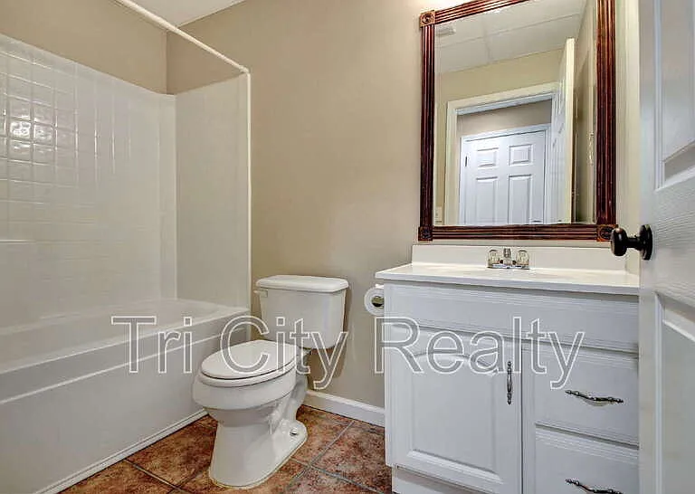 49 Montrose Ln — Photo 80