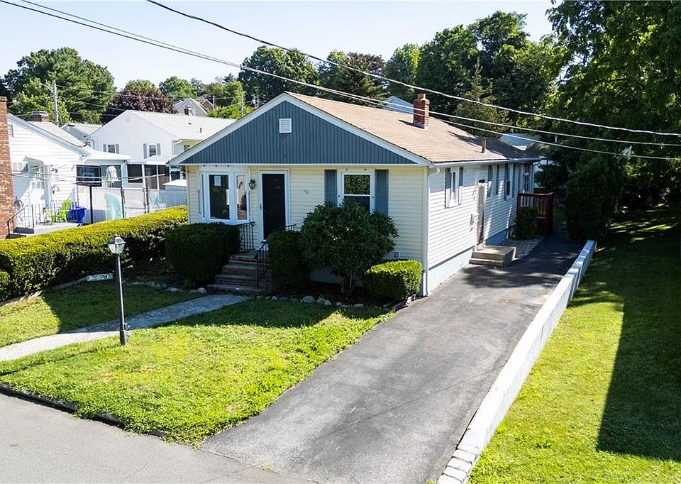 1st image of 34 Sampson Ave