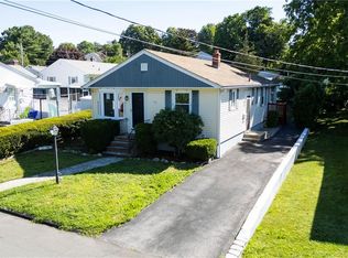 34 Sampson Ave, North Providence, RI 02911