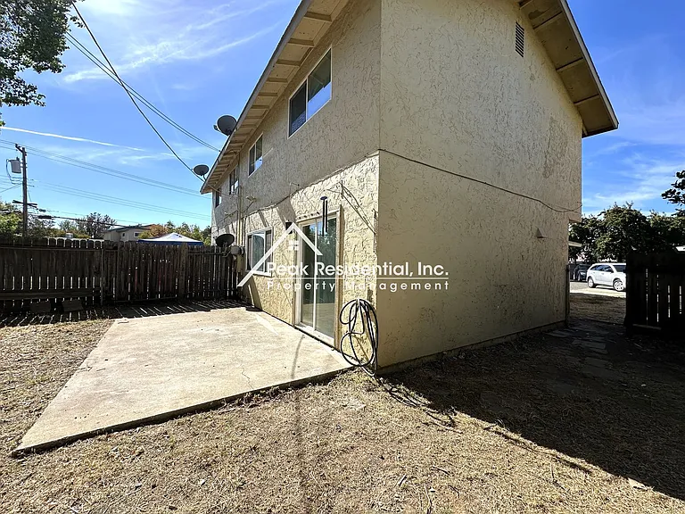 10262 Mills Station Rd — Photo 18